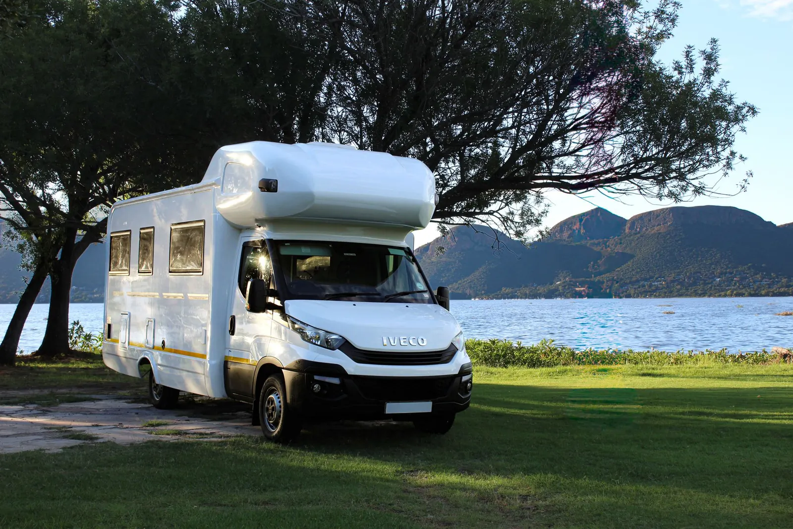 Camping-car de location, départ Annecy