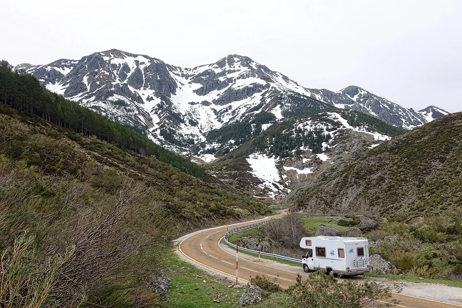 Camping-car de location, départ Toulouse
