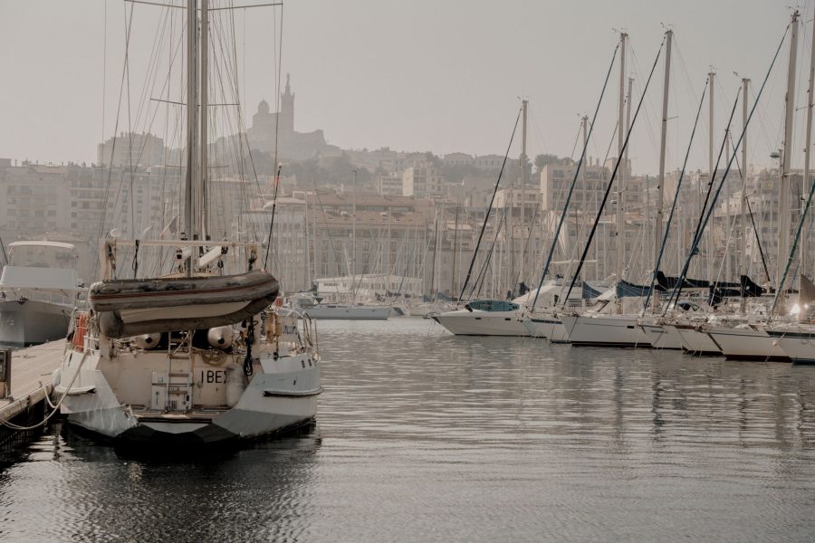 Un service pratique pour les campeurs : garder son camping-car à Marseille