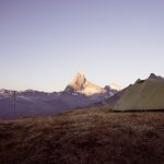 Bivouac dans les Alpes : chaque parc a sa règle, et elles diffèrent