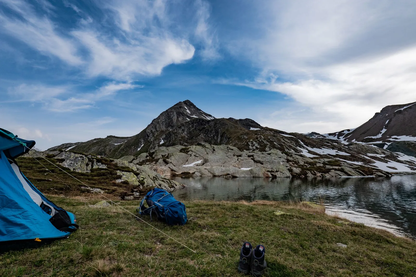 Où camper en montagne en 2024 ? Découvrez les lieux phares en France