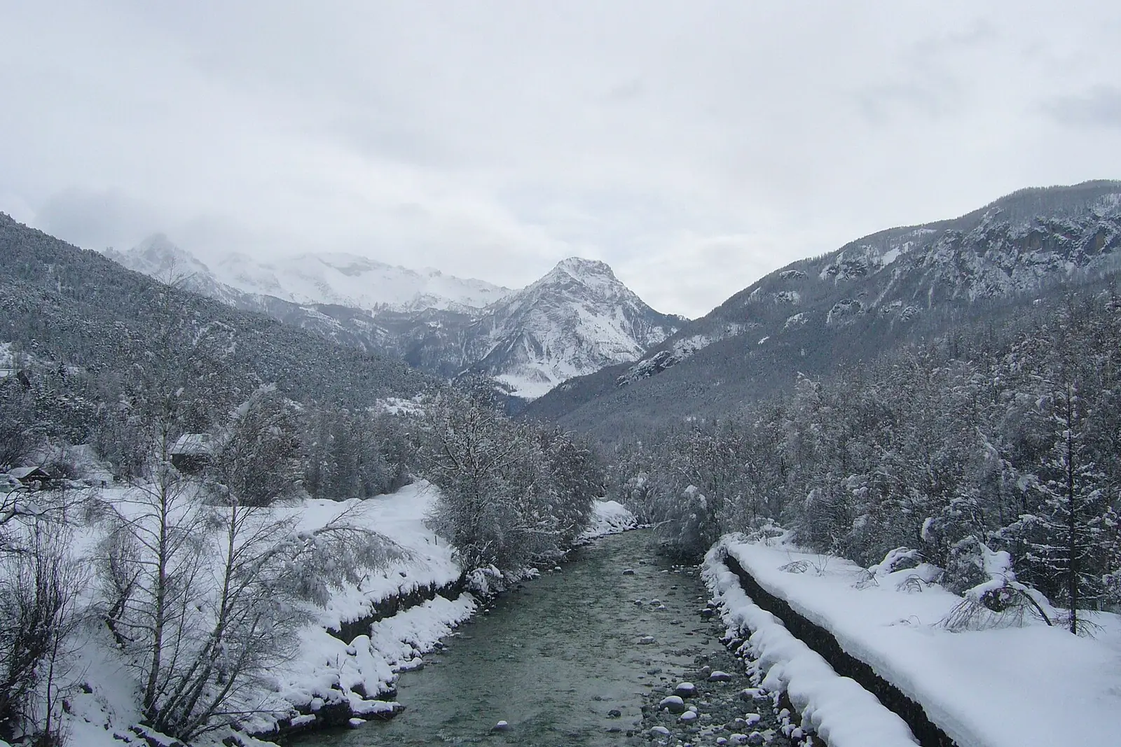 Depuis août, les campings de Vallouise-Pelvoux en péril face aux inondations