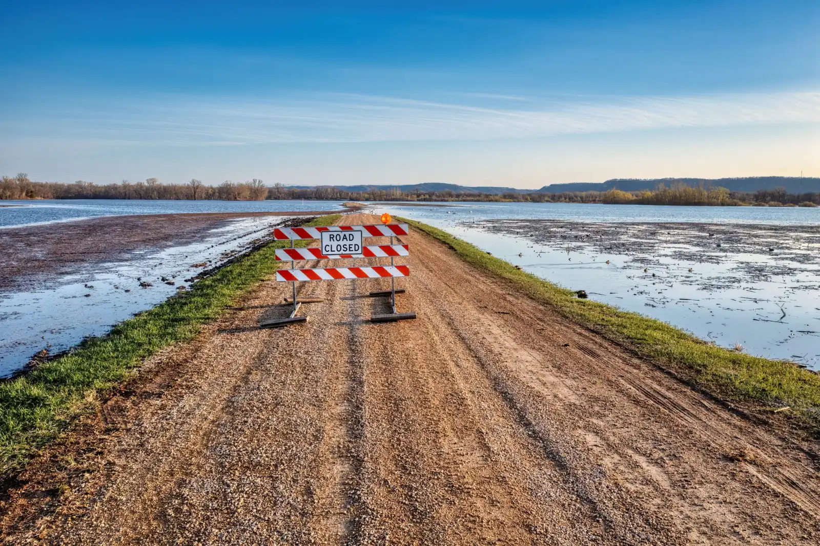 La montée des eaux menace-t-elle vos vacances en camping ? Oui, et voici pourquoi