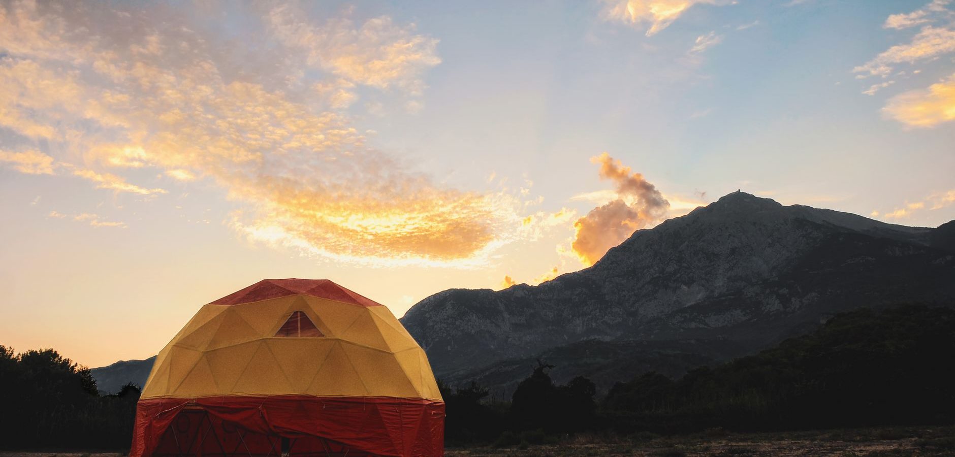 Le Pays basque redécouvre l’authenticité des campings nature : un phénomène en pleine expansion