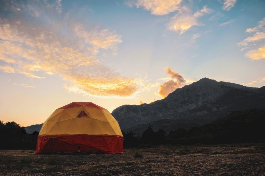 Le Pays basque redécouvre l’authenticité des campings nature : un phénomène en pleine expansion
