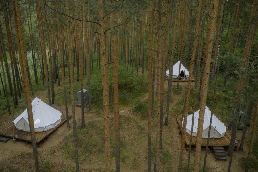 Le Glamping : Une Nouvelle Façon de Voyager au Cœur de la Nature