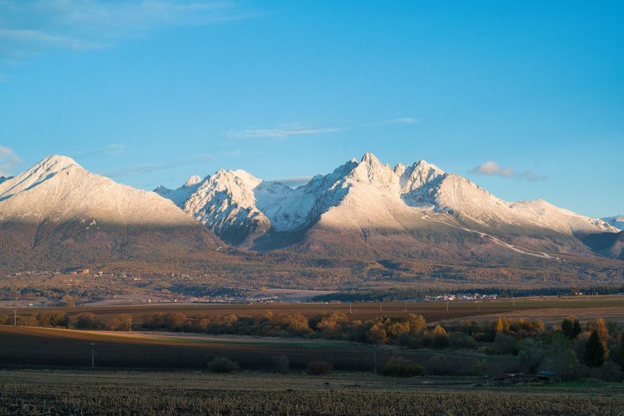 Où camper en montagne en 2024 ? Découvrez les lieux phares en France